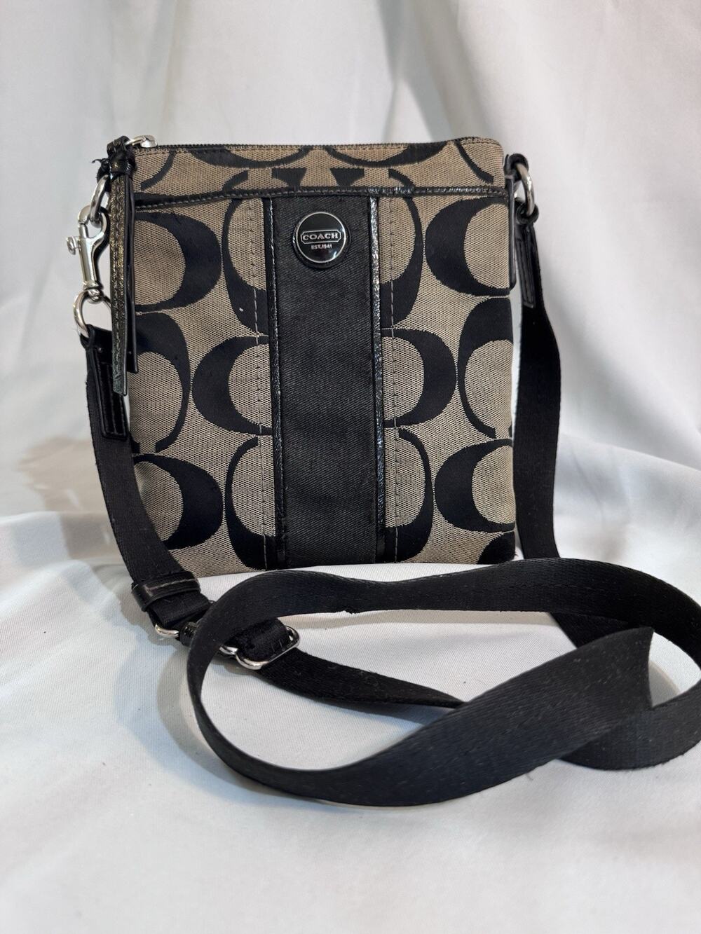 Coach Swingpack Black Tan Signature Jacquard Crossbody Shoulder Bag 8x7